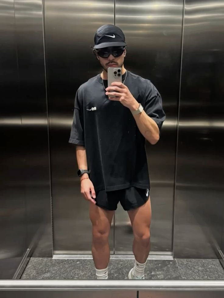 Nike-Running-Outfit-by-Alan-Salinas