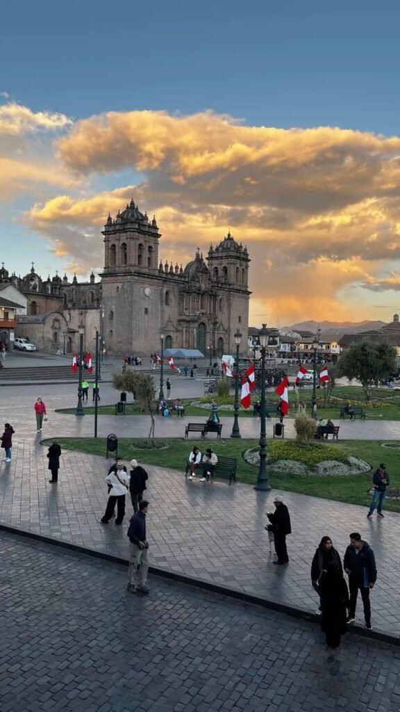 plazadearmas-cusco-peru